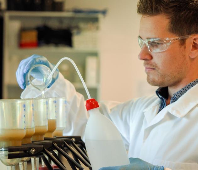 PhD Student Christopher Brunner conducting experiment