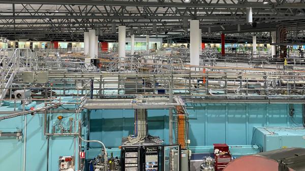 2nd floor view of the ANSTO synchrotron beamline facilities