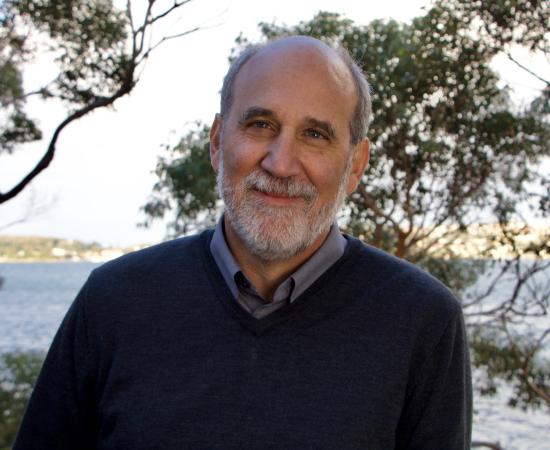 head shot of Peter Steinberg